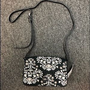 NWT Vera Bradley Turnlock Crossbody